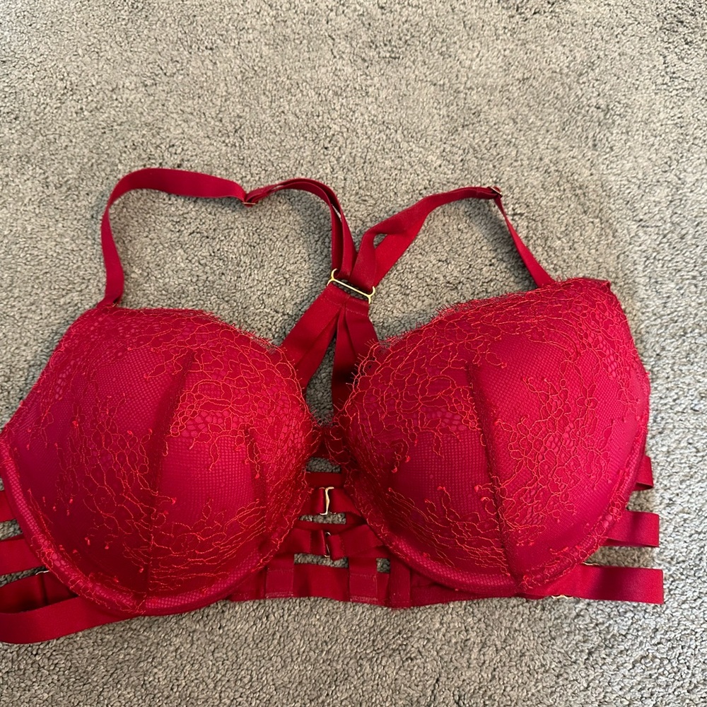 Victoria’s Secret Very Sexy Push-Up Bra